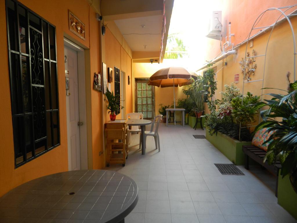 Bella Sombra Guest House Downtown Belize City Rum bild