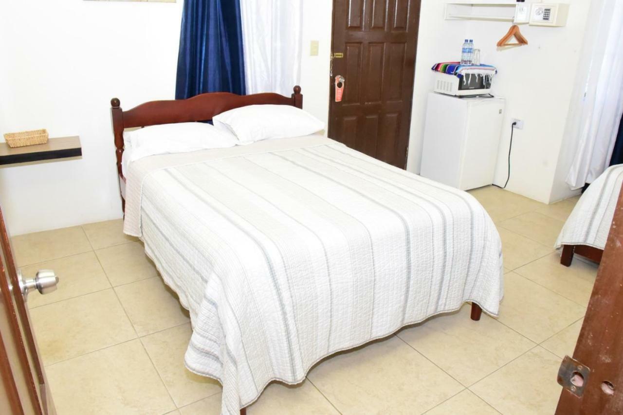 Bella Sombra Guest House Downtown Belize City Exteriör bild