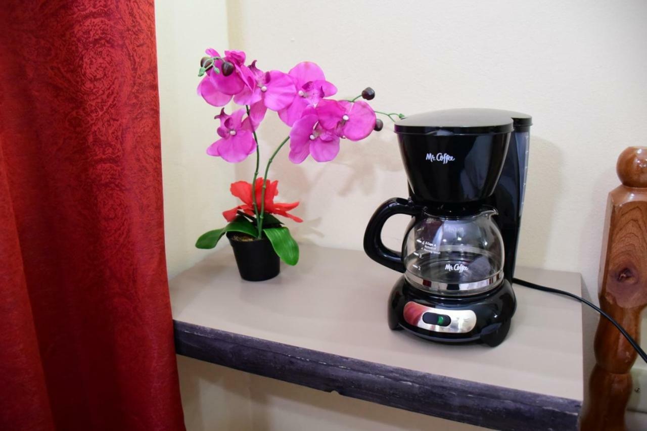 Bella Sombra Guest House Downtown Belize City Exteriör bild